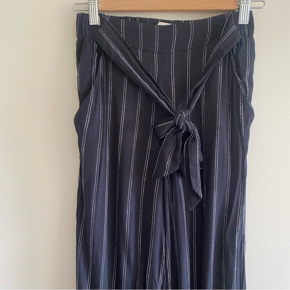 Wilfred Black Cropped Ankle Pants - Picture 3 of 9